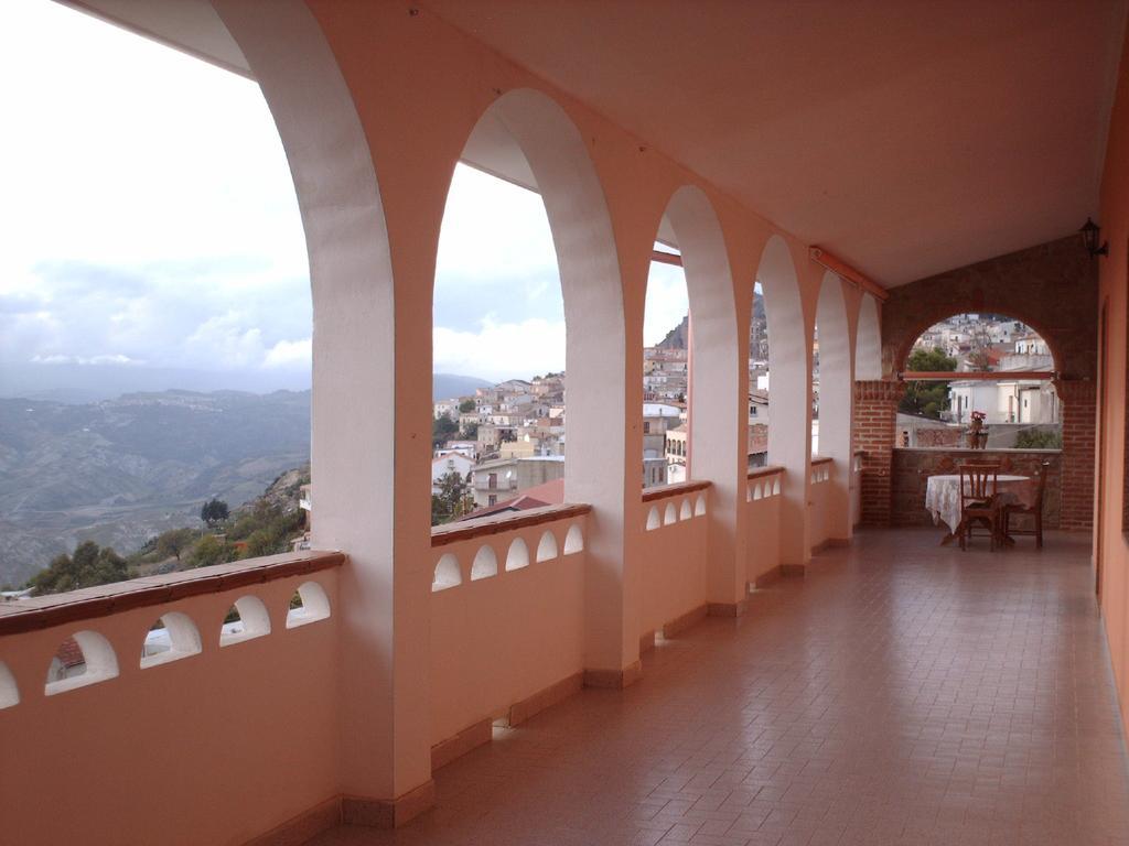 B&B Castello Michelina San Nicola dellʼAlto Quarto foto
